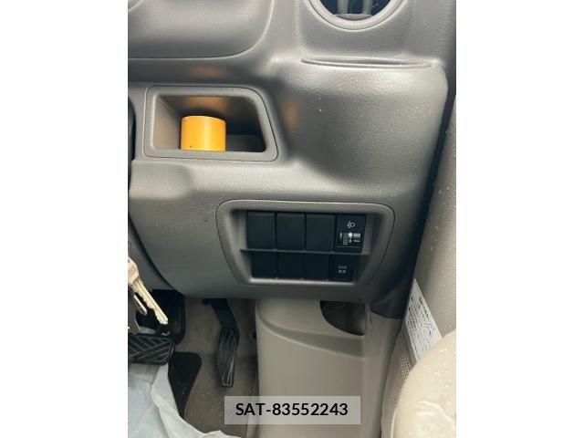 Suzuki EVERY 2016-10 8879676-20