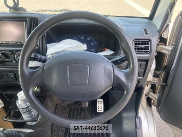 Suzuki EVERY 2004-09 8879679-14