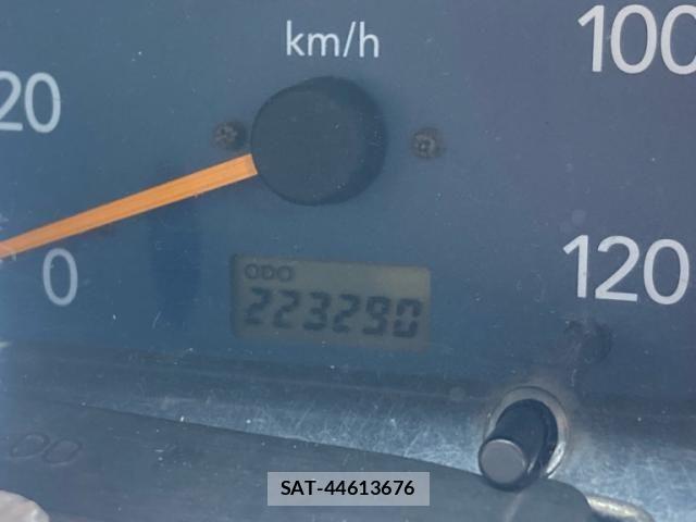 Suzuki EVERY 2004-09 8879679-18