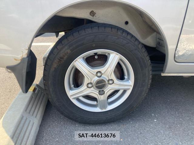 Suzuki EVERY 2004-09 8879679-5