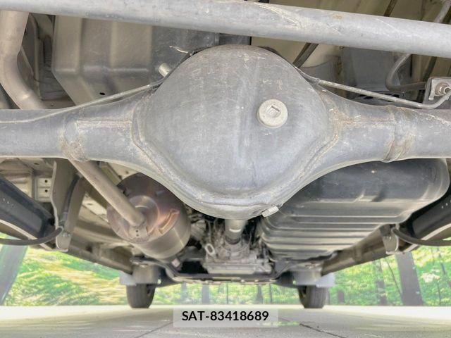 Suzuki EVERY 2014-01 8879675-15