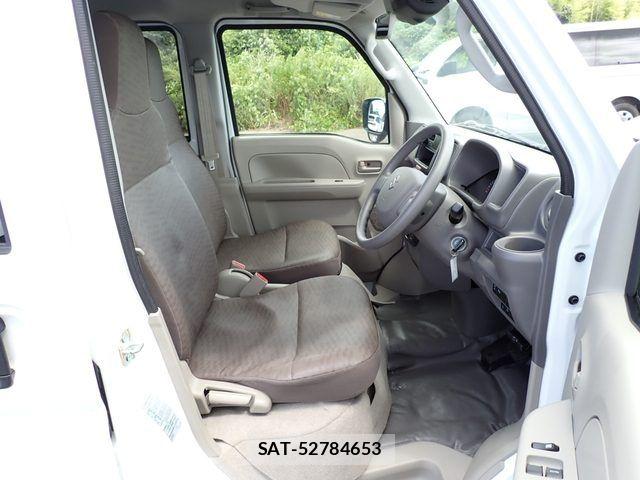 Suzuki EVERY 2022-06 8879672-3