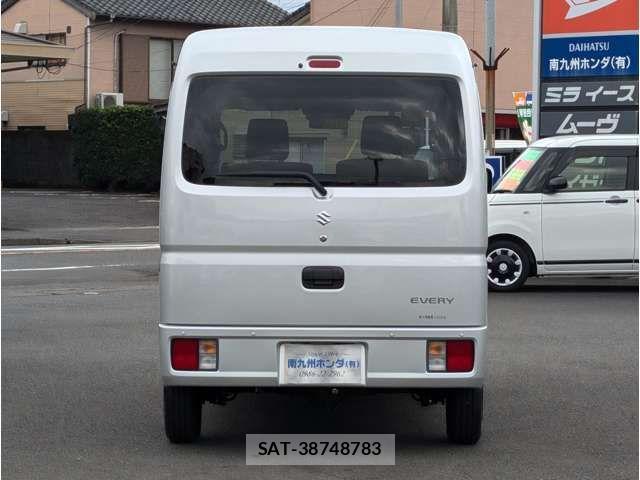 Suzuki EVERY 2023-11 842240-5
