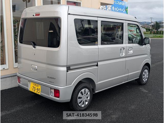 Suzuki EVERY 2024-08 1256724-9