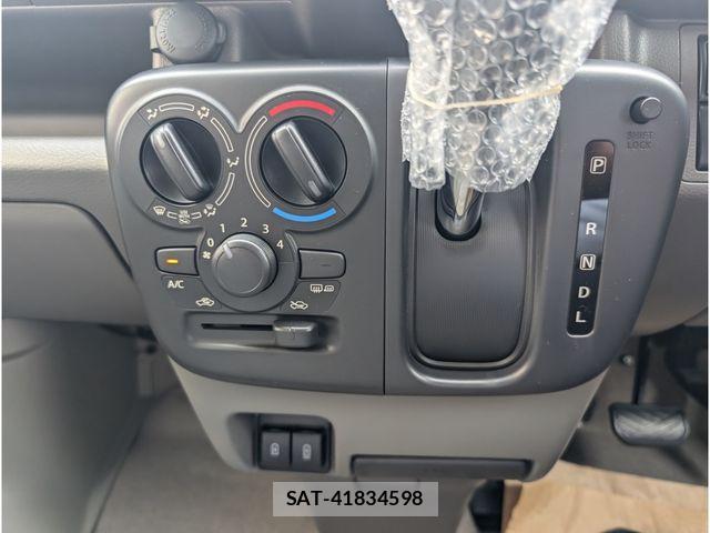 Suzuki EVERY 2024-08 1256724-19