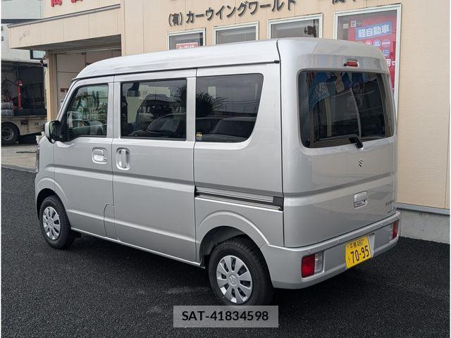 Suzuki EVERY 2024-08 1256724-7
