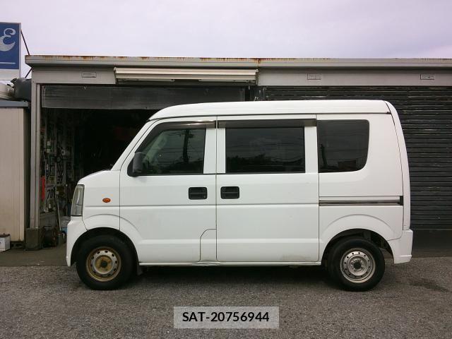 Suzuki EVERY 2012-11 1354084-8