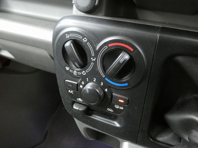 Suzuki EVERY 2018-02 1544955-16