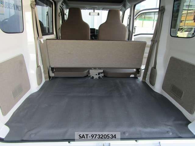 Suzuki EVERY 2023-12 1742864-16