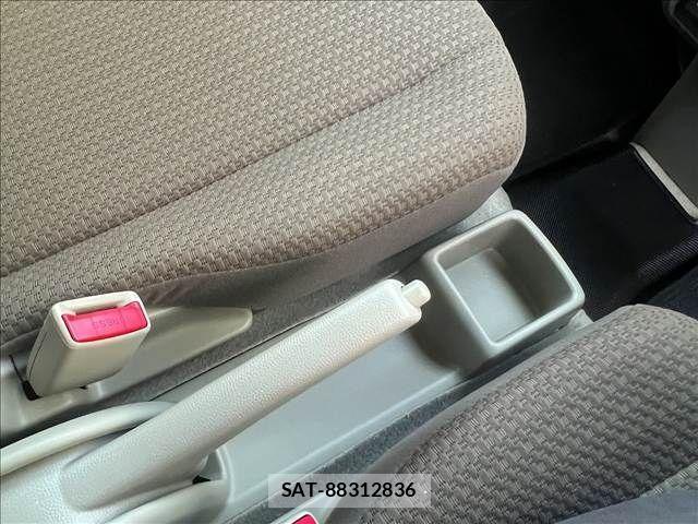 Suzuki EVERY 2021-11 2029541-23