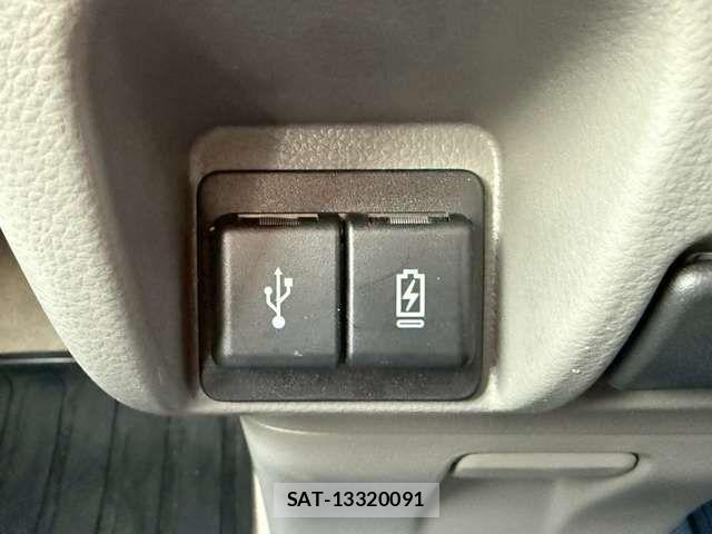 Suzuki EVERY 2024-09 2029538-11