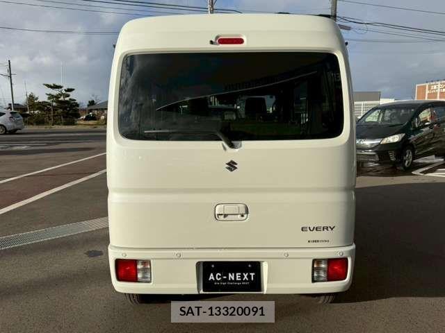 Suzuki EVERY 2024-09 2029538-17