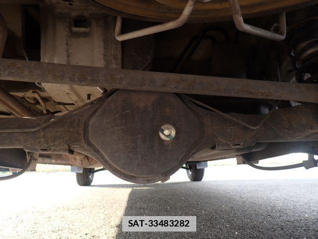 Suzuki EVERY 2015-11 2115087-19