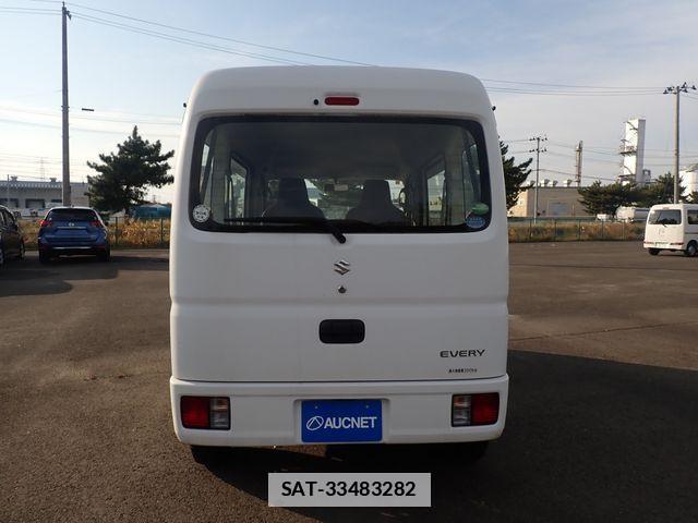 Suzuki EVERY 2015-11 2115087-5