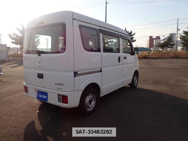 Suzuki EVERY 2015-11 2115087-6