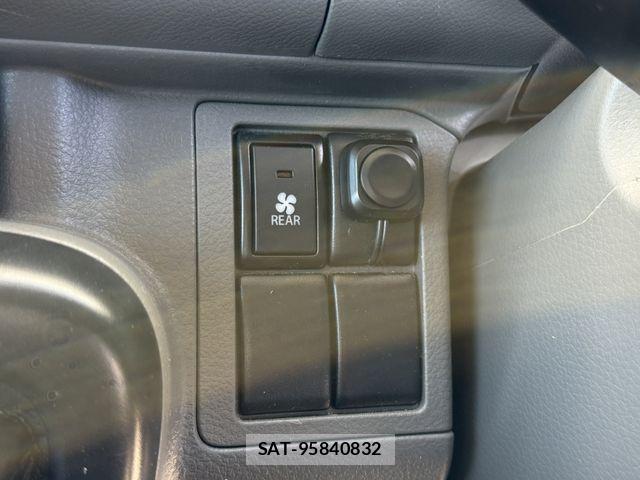 Suzuki EVERY 2021-04 2299103-17