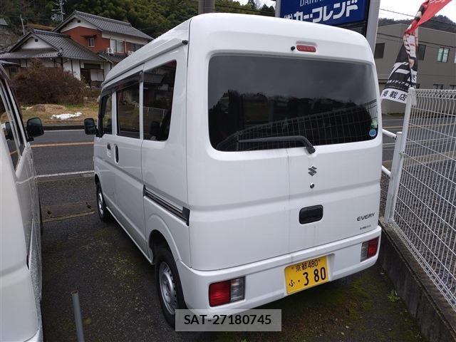 Suzuki EVERY 2016-03 2318105-2