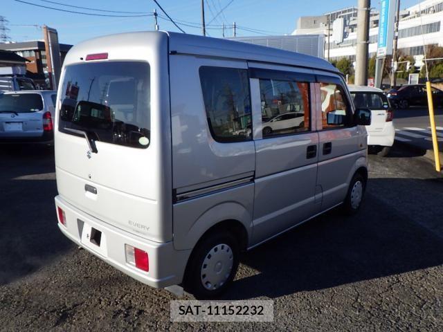Suzuki EVERY 2012-01 2776797-1