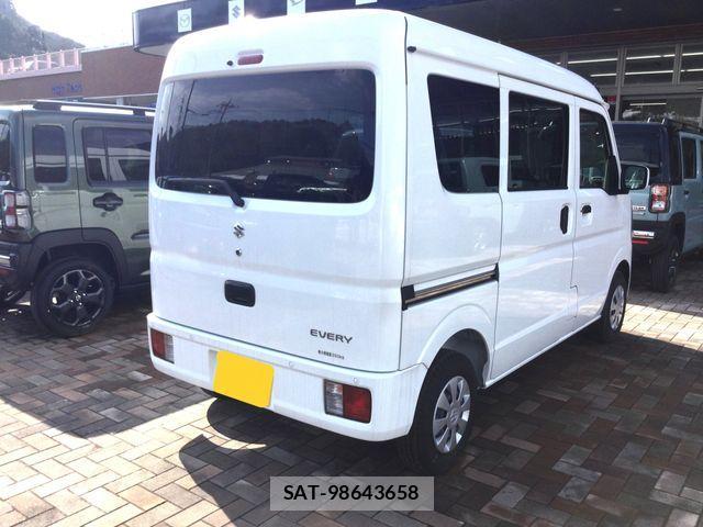 Suzuki EVERY 2024-08 3668880-2