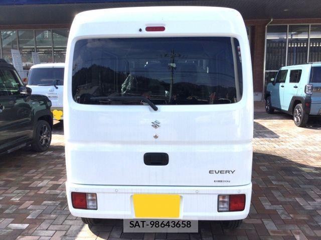Suzuki EVERY 2024-08 3668880-3