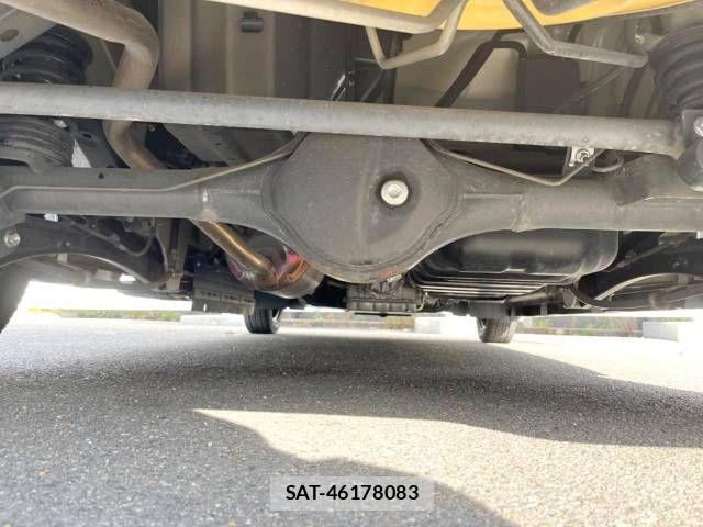 Suzuki EVERY WAGON 2013-01 620664-19