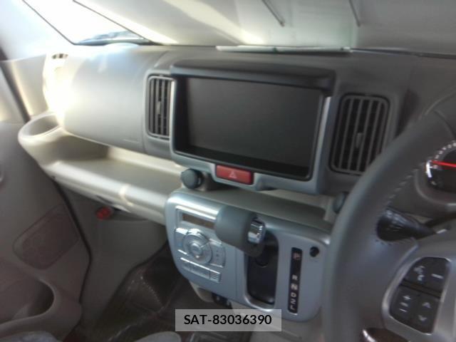 Suzuki EVERY WAGON 2023-08 1361848-7
