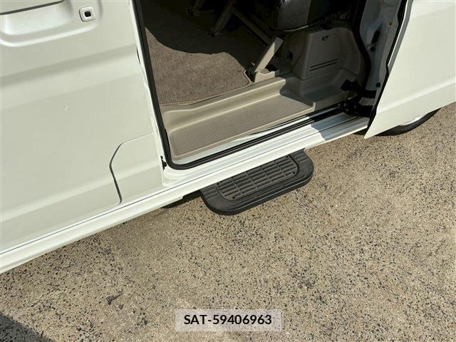 Suzuki EVERY WAGON 2020-12 1824463-13