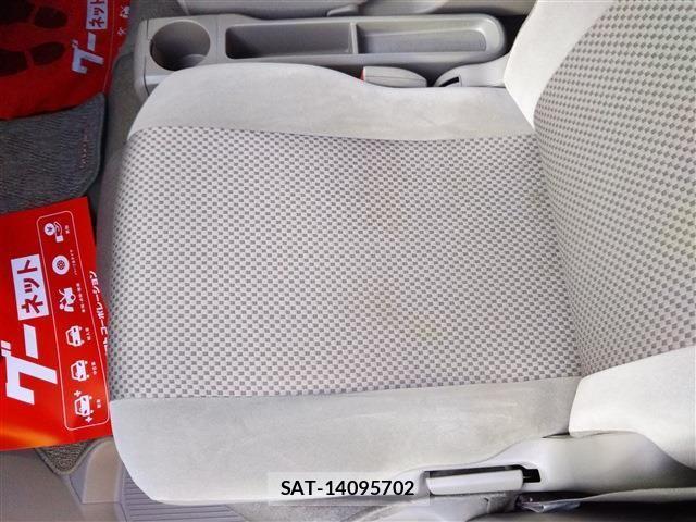 Suzuki EVERY WAGON 2011-10 2008853-14