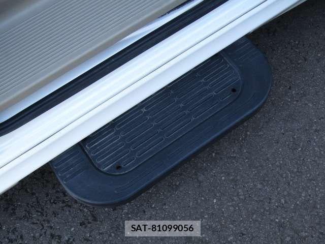 Suzuki EVERY WAGON 2021-05 2776800-16