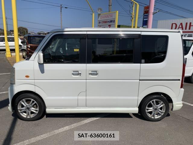 Suzuki EVERY WAGON 2008-10 4638866-7