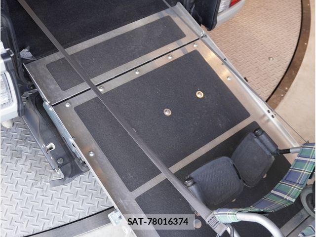Suzuki EVERY WAGON 2018-12 4940849-9