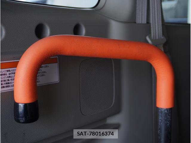 Suzuki EVERY WAGON 2018-12 4940849-18