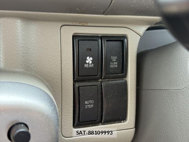 Suzuki EVERY WAGON 2021-08 5867474-27