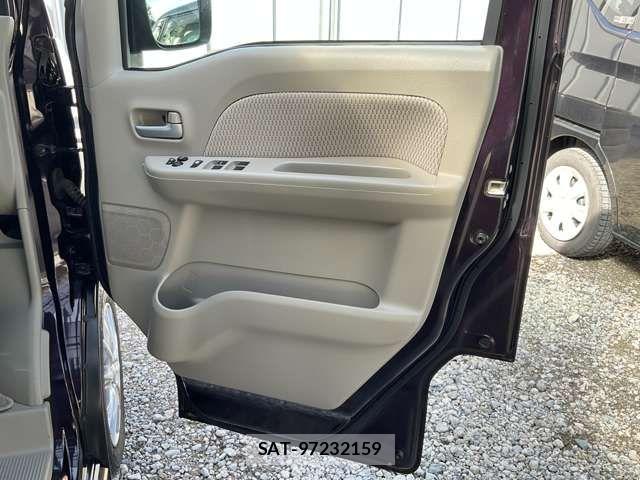 Suzuki EVERY WAGON 2017-01 5867471-12