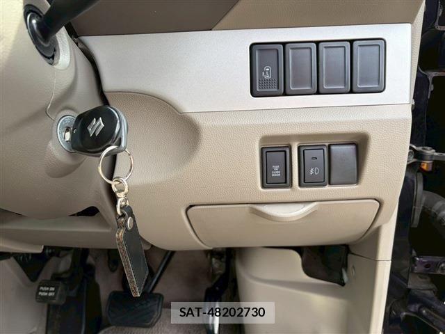 Suzuki EVERY WAGON 2014-03 6005517-14