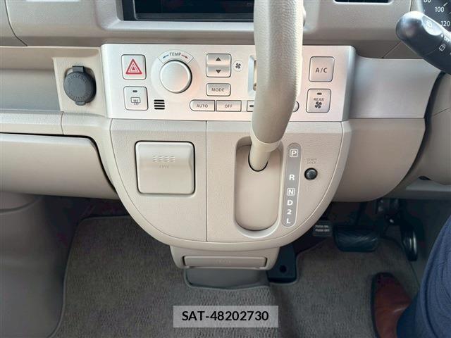 Suzuki EVERY WAGON 2014-03 6005517-15