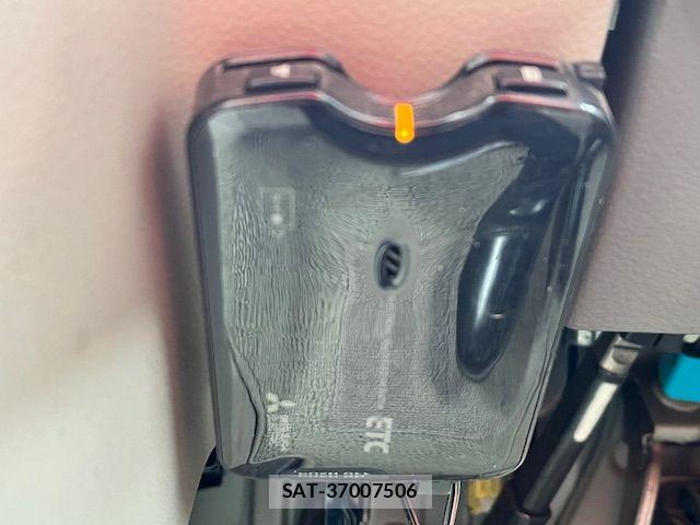 Suzuki EVERY WAGON 2016-08 6005516-15