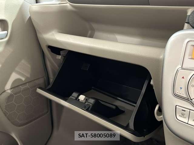 Suzuki EVERY WAGON 2015-03 6691018-19