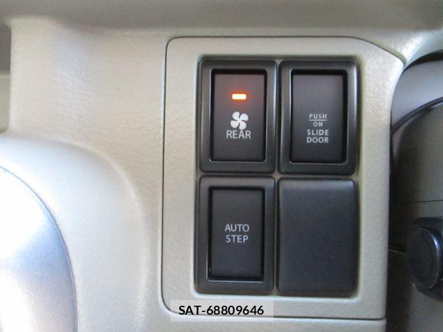 Suzuki EVERY WAGON 2020-03 6751576-10