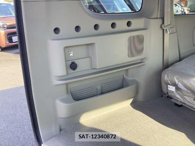 Suzuki EVERY WAGON 2025-10 6904916-17