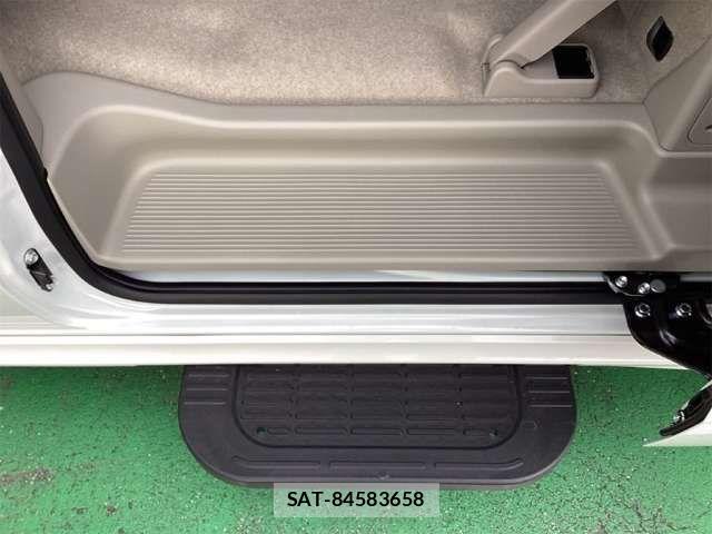 Suzuki EVERY WAGON 2025-12 6904912-19