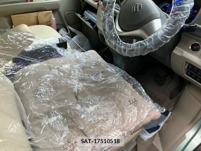 Suzuki EVERY WAGON 2017-08 6904944-24