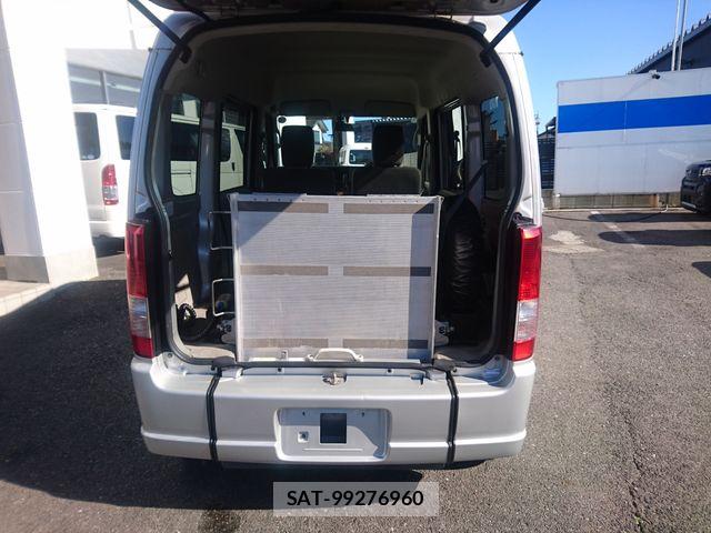 Suzuki EVERY WAGON 2013-07 6904941-16