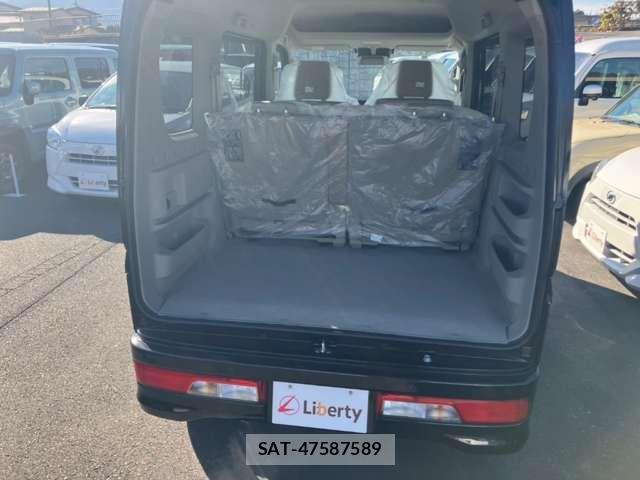 Suzuki EVERY WAGON 2025-10 6904913-16