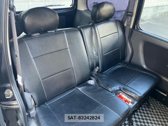 Suzuki EVERY WAGON 2004-01 7218291-14