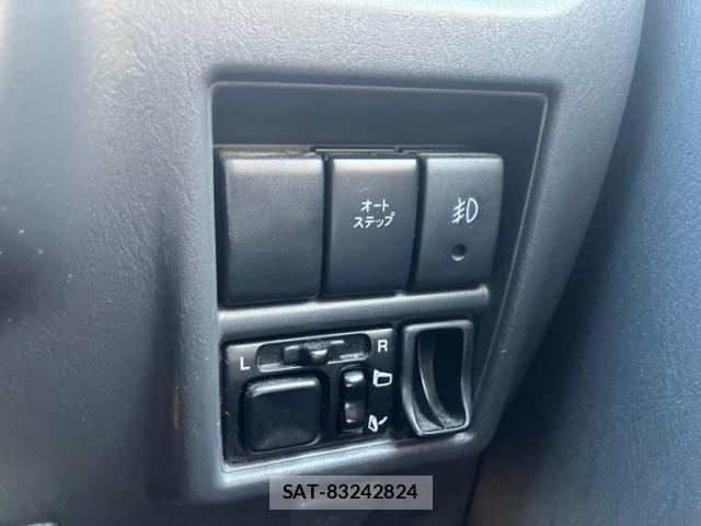 Suzuki EVERY WAGON 2004-01 7218291-18