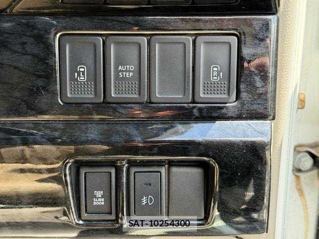 Suzuki EVERY WAGON 2007-11 7218305-13