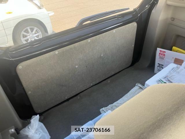 Suzuki EVERY WAGON 2011-08 7218303-11