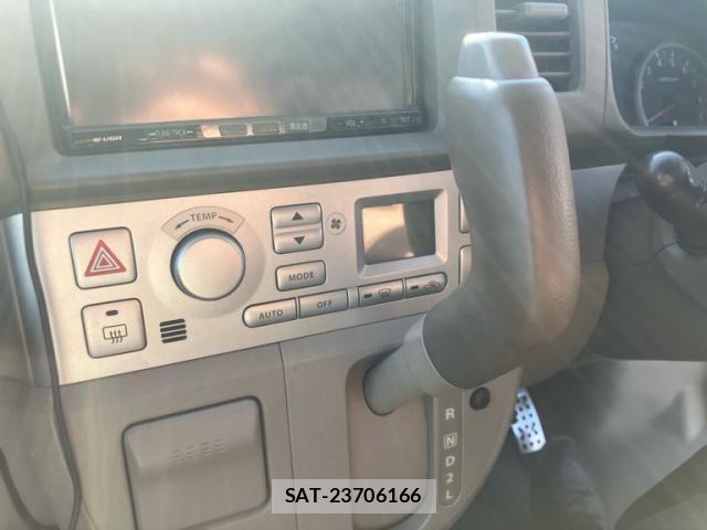 Suzuki EVERY WAGON 2011-08 7218303-17