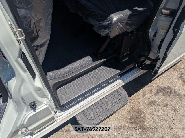 Suzuki EVERY WAGON 2026-05 7218328-14